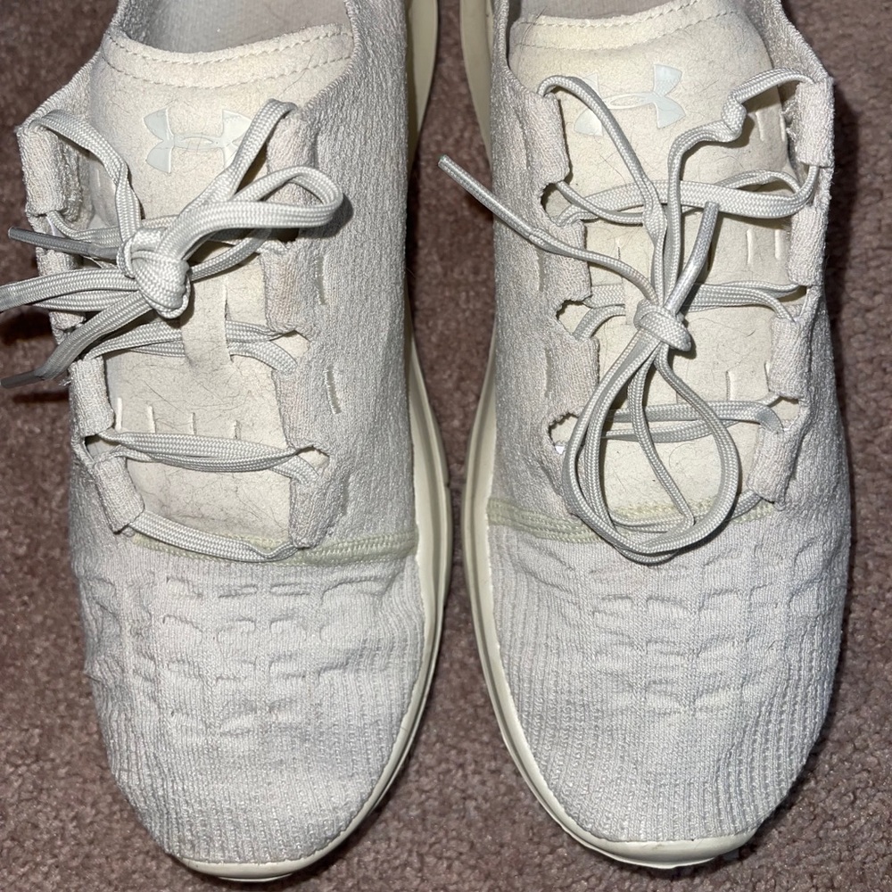 Under armor men’s shoes